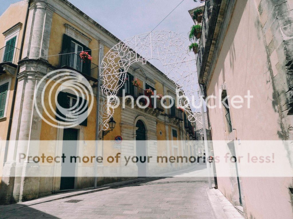 http://i738.photobucket.com/albums/xx25/miraze69/IMG_0087_zps6rqw42fs.jpg