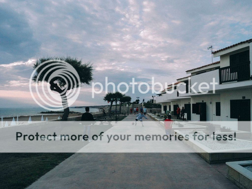 http://i738.photobucket.com/albums/xx25/miraze69/IMG_0170_zpsiur8jntm.jpg